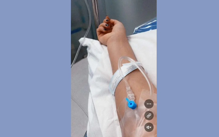 نقل الكويتية شوق الهادي إلى المستشفى اليكم الصور