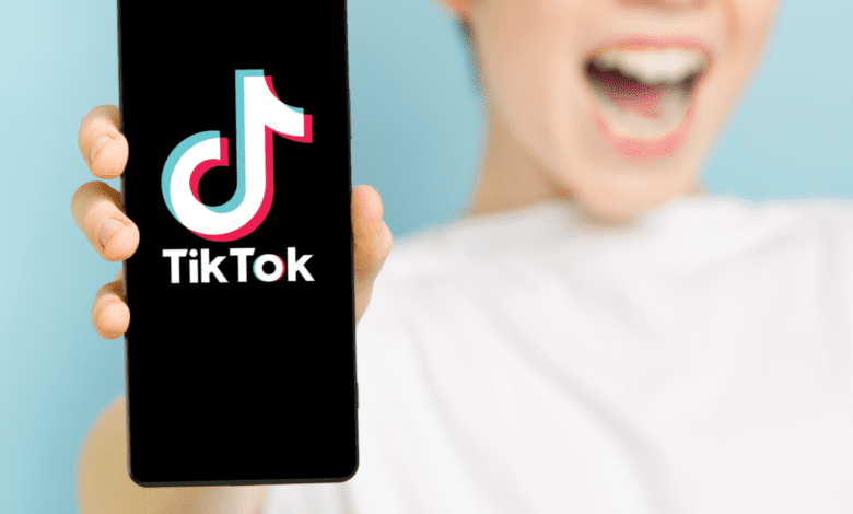 دراسة سعودية خاصة بكتاب إلكتروني تبين سلبيات تطبيق "TikTok"