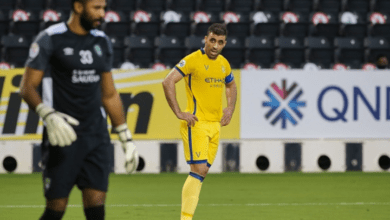 اللاعب حمد الله "المنتهي" يطأطئ رأسي البرتغالي كريس وتاليسكا