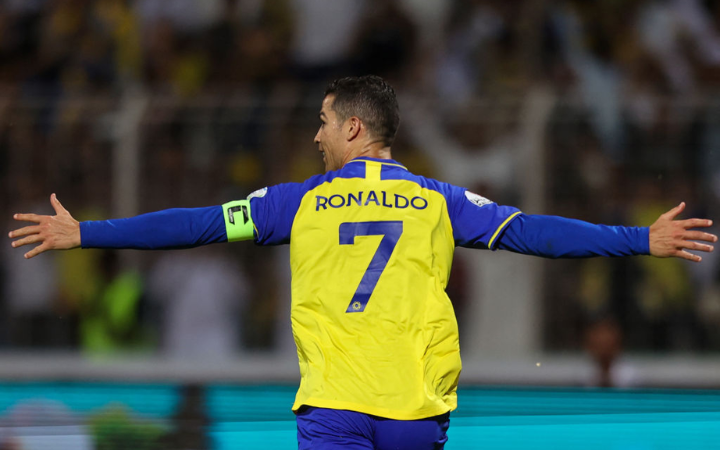 النجم البرتغالي كريستيانو رونالدو جناح النصر السعودي يتراجع
