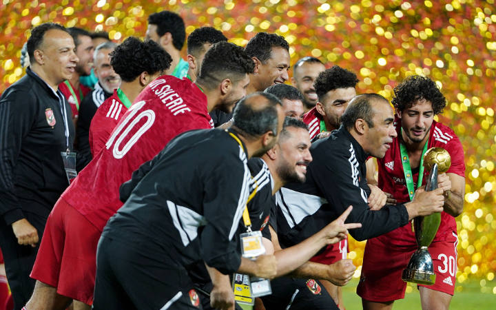 مانشستر سيتي يهنئ الأهلي ويشير إلى السعودية